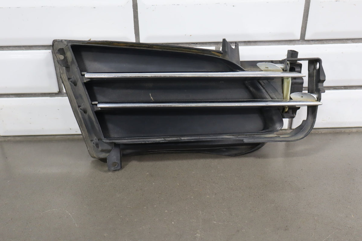 12-15 Model S MS Front Right Bumper Active Louvre Shutter Grille 1007269-00-E