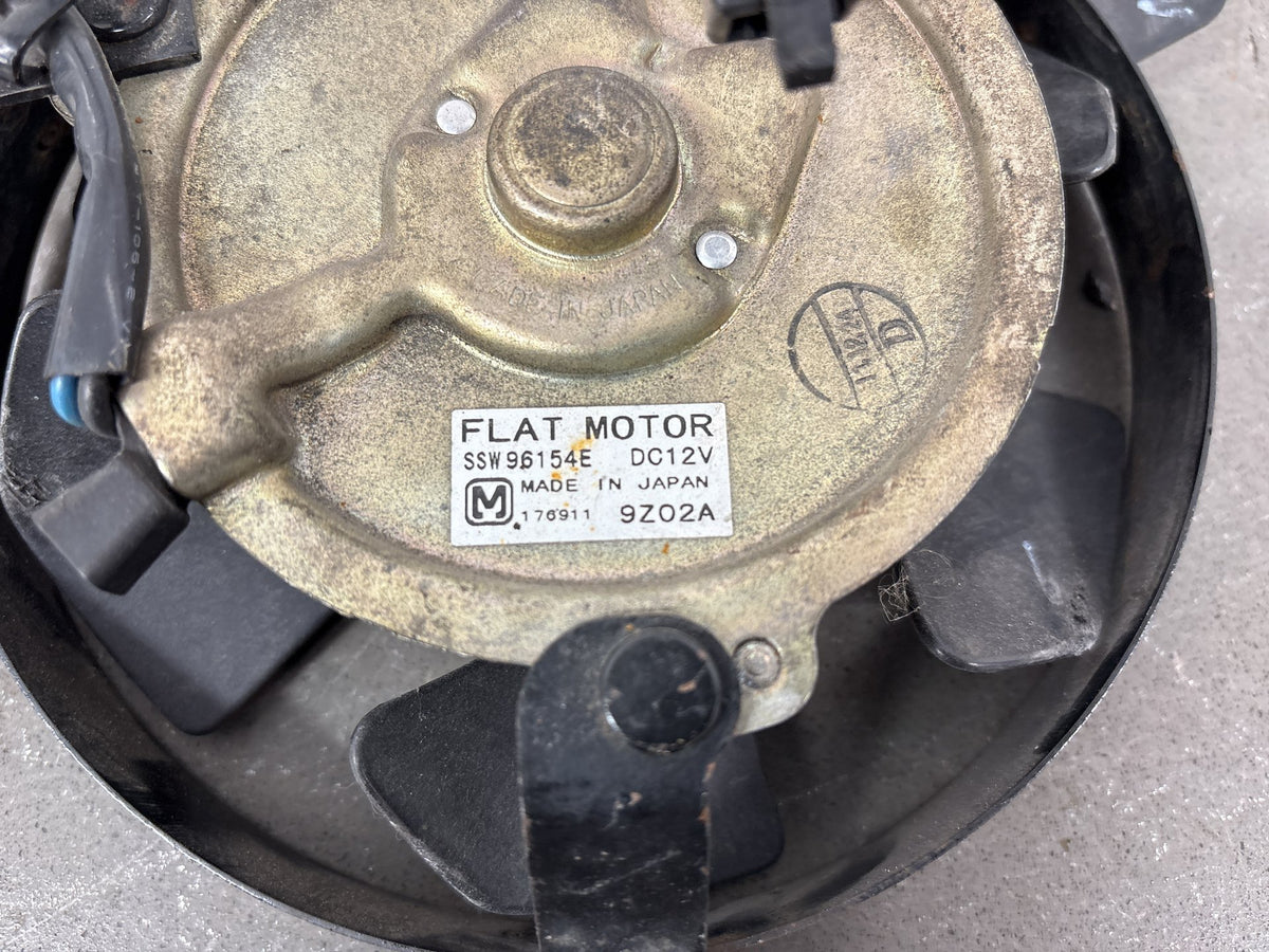 1999-2002 Yamaha YZF-R6 YZFR6 5EB Radiator Cooling Fan Motor Shroud OEM