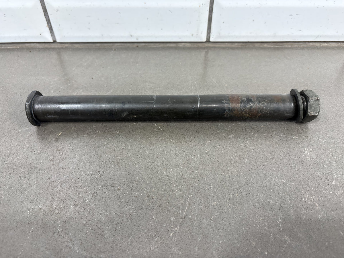 1999-2002 Yamaha YZF-R6 Rear Axle Shaft with Nut OEM