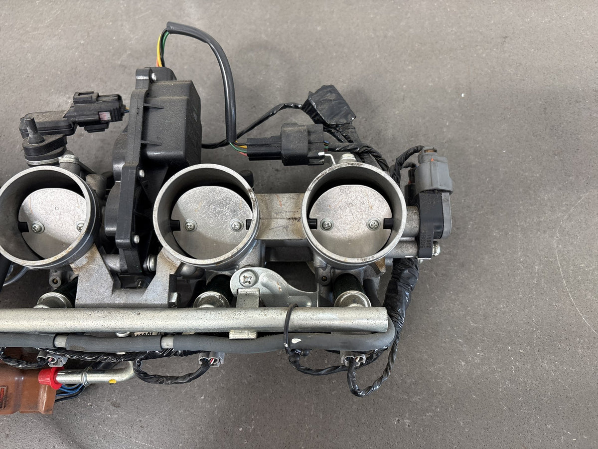 2010-2014 Kawasaki Concours 14 ZG1400 Throttle Body 16163-0145