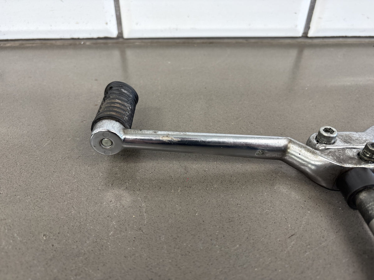 1999-2006 Harley Road King FLHR FLHRI FLHRCI FLHRS Shift Lever OEM 33895-82D