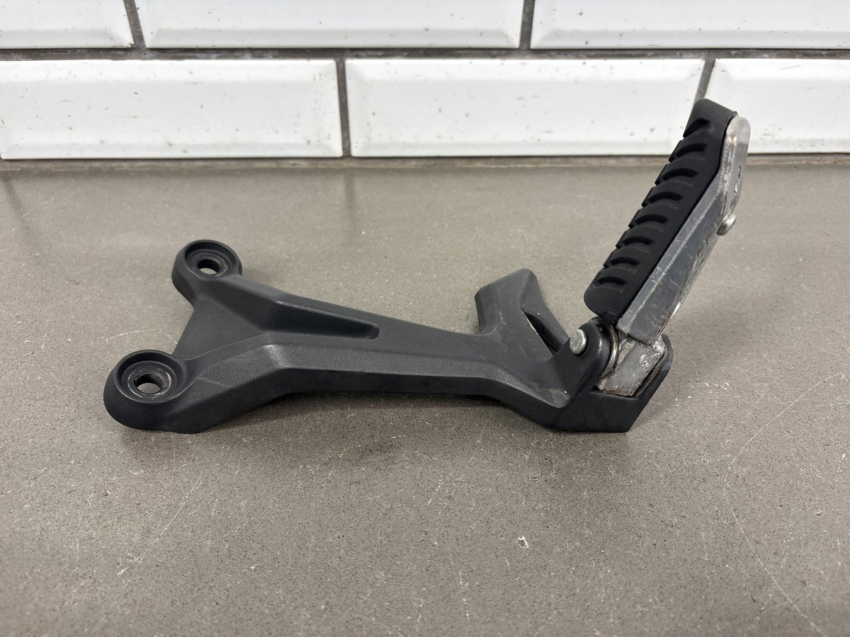 17-25 Kawasaki Ninja 650 EX650 Left Rear Passenger Footpeg & Bracket 35063-1350