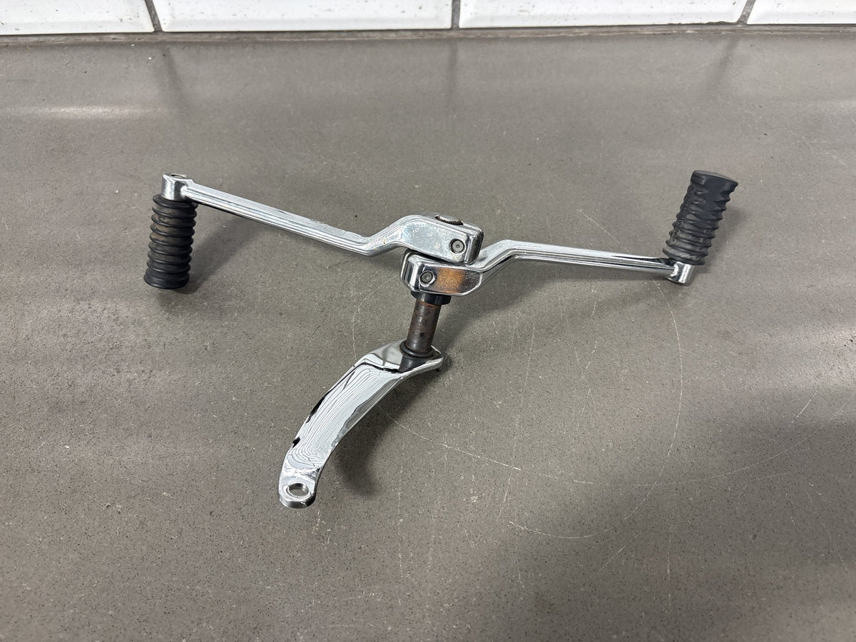 02-05 Harley Heritage Softail FLSTC FLSTCI 99-06 Road King Shift Lever 33895-82D