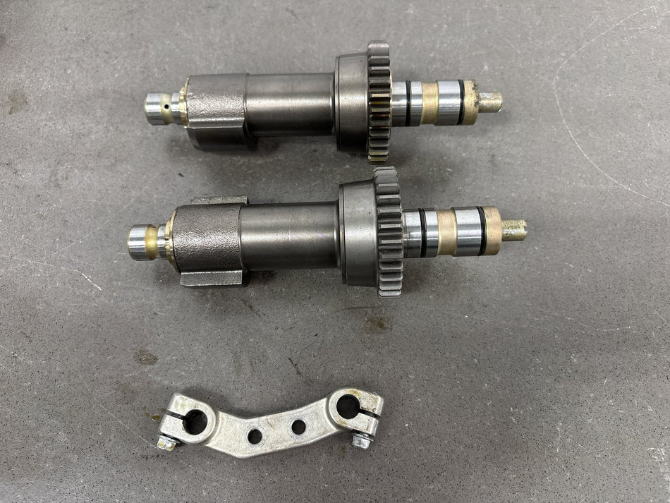 1995 Triumph Daytona 1200 Engine Balance Shafts Pair OEM
