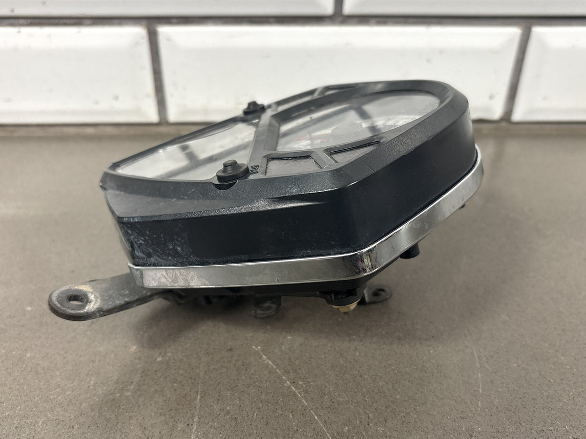 05-07 Suzuki SV650 Speedometer Gauge Cluster OEM 34120-17G80