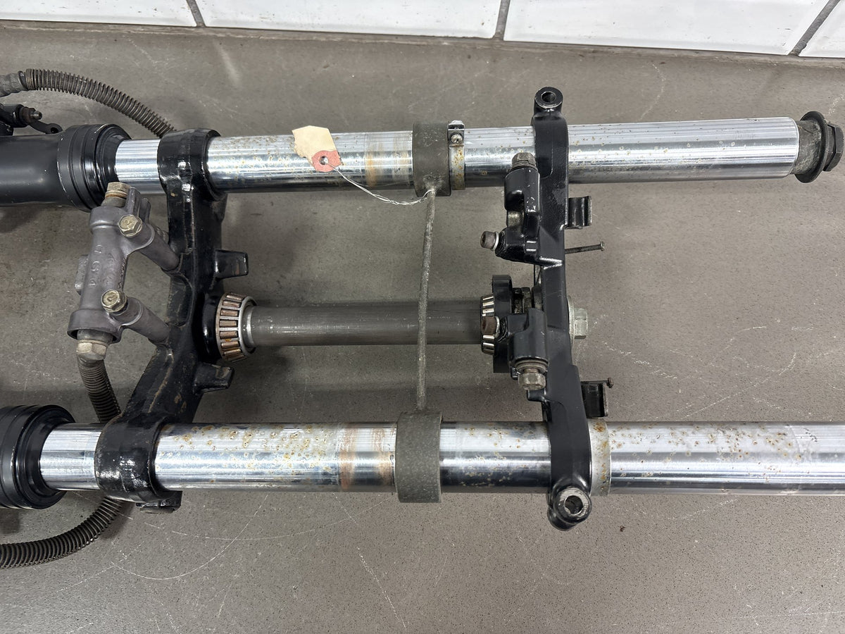1982-1985 Kawasaki GPZ750 Front End Complete Forks Triple Trees OEM Straight