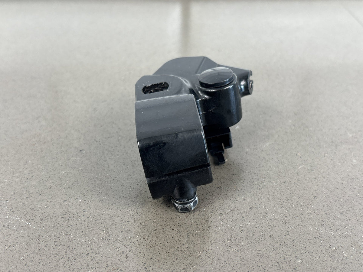 1999-2007 Yamaha YZF600R Clutch Lever Perch Holder OEM 29L-82911-01-00