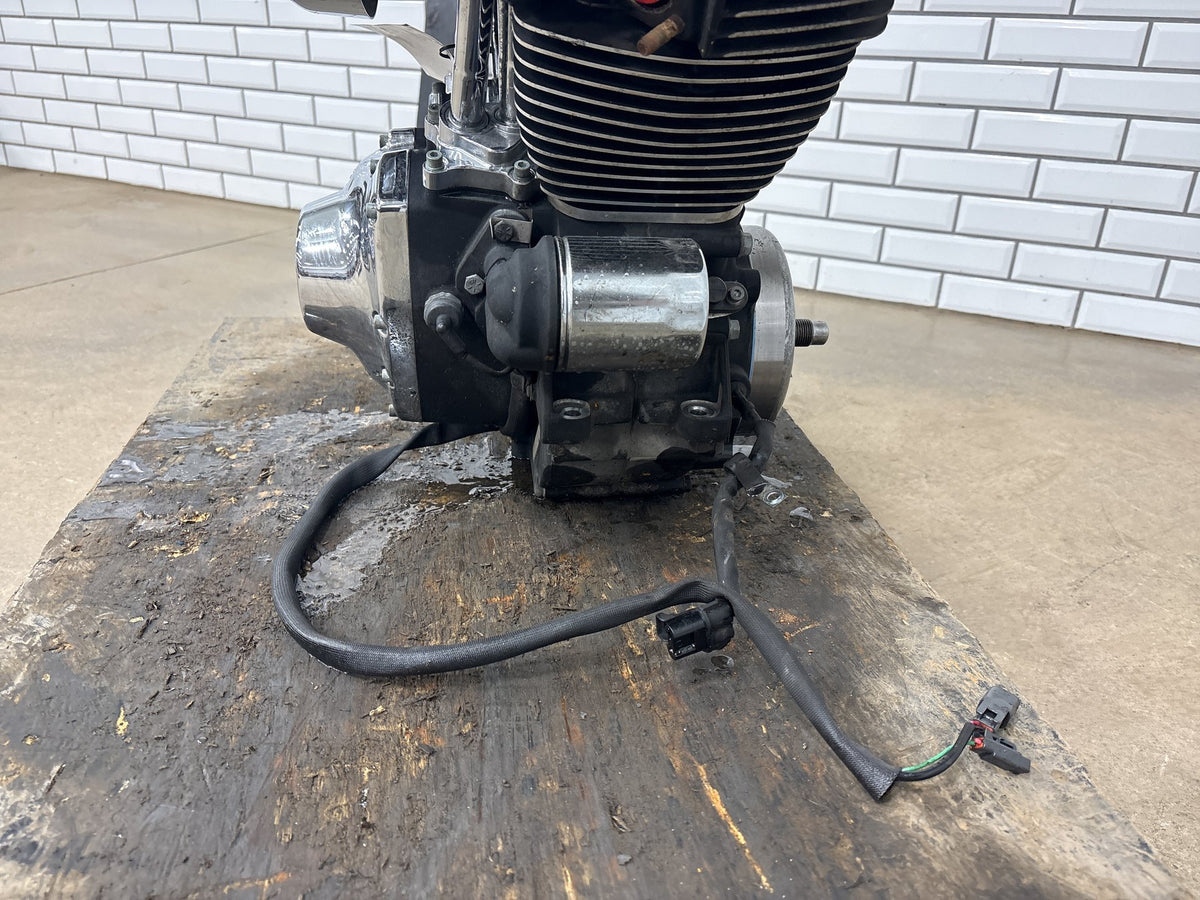 1999-2006 Harley Road King FLHRCI Twin Cam 88 EFI Engine Video/Compression Test