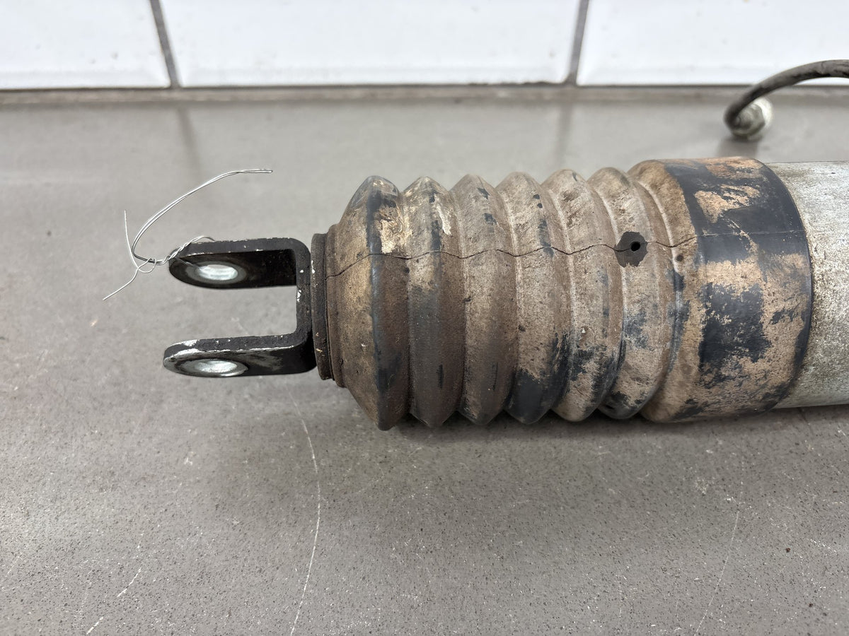 1983 Kawasaki GPZ750 ZX750A Rear Shock Absorber OEM