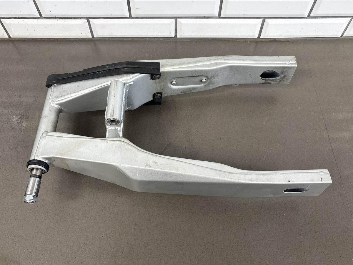 1999-2007 Yamaha YZF600R Swingarm Swing Arm Chain Slider Pivot Bolt Silver OEM