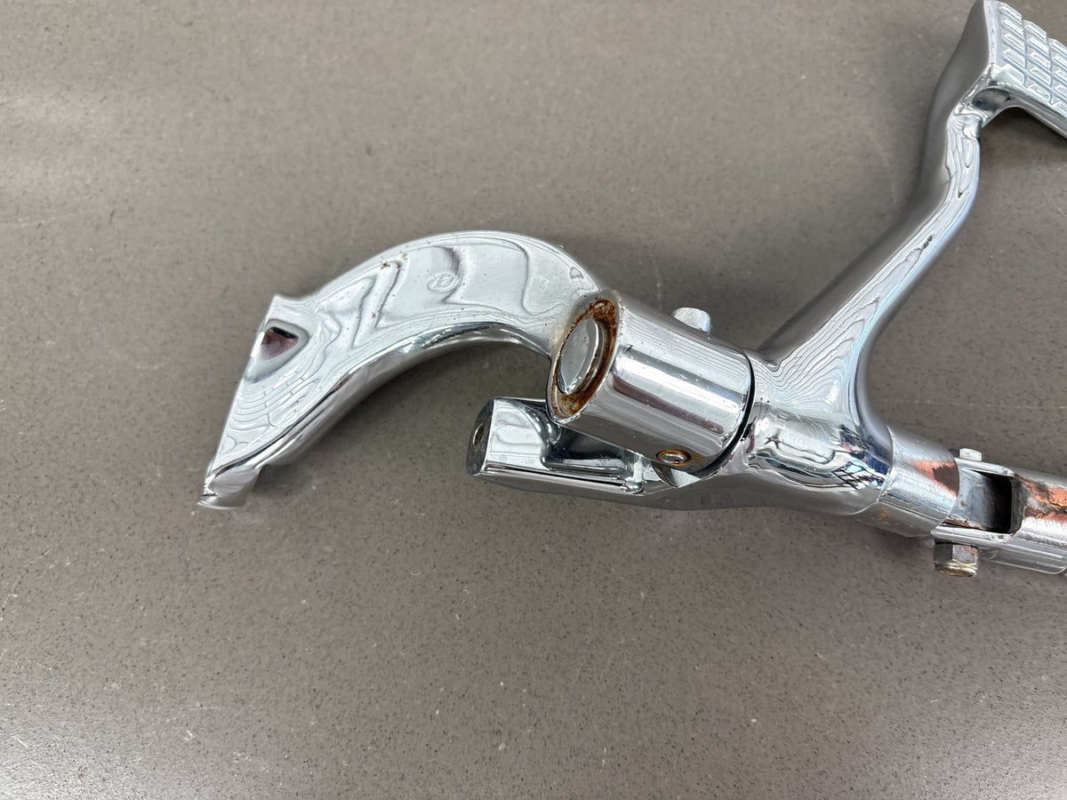 04-13 Harley Davidson Sportster XL 1200 883 Foot Peg Forward Controls Left/Right