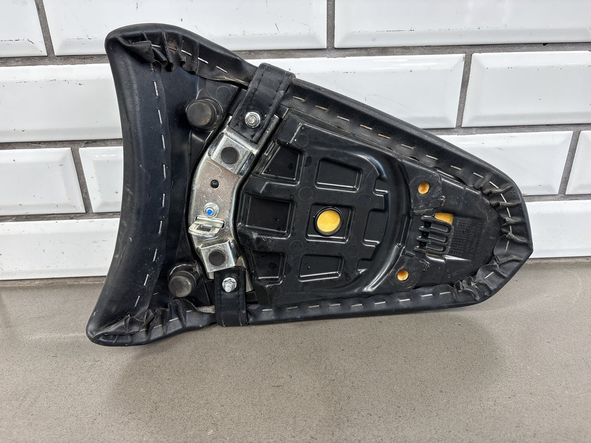 20-25 Kawasaki Ninja 650 EX650 Rear Passenger Seat (Black) 53066-0662