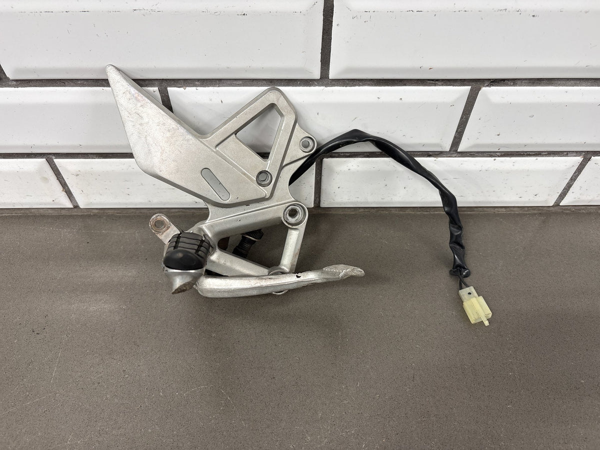 2002 Honda Interceptor 800 VFR800 Right Rearset W/ Brake Pedal Peg Switch OEM