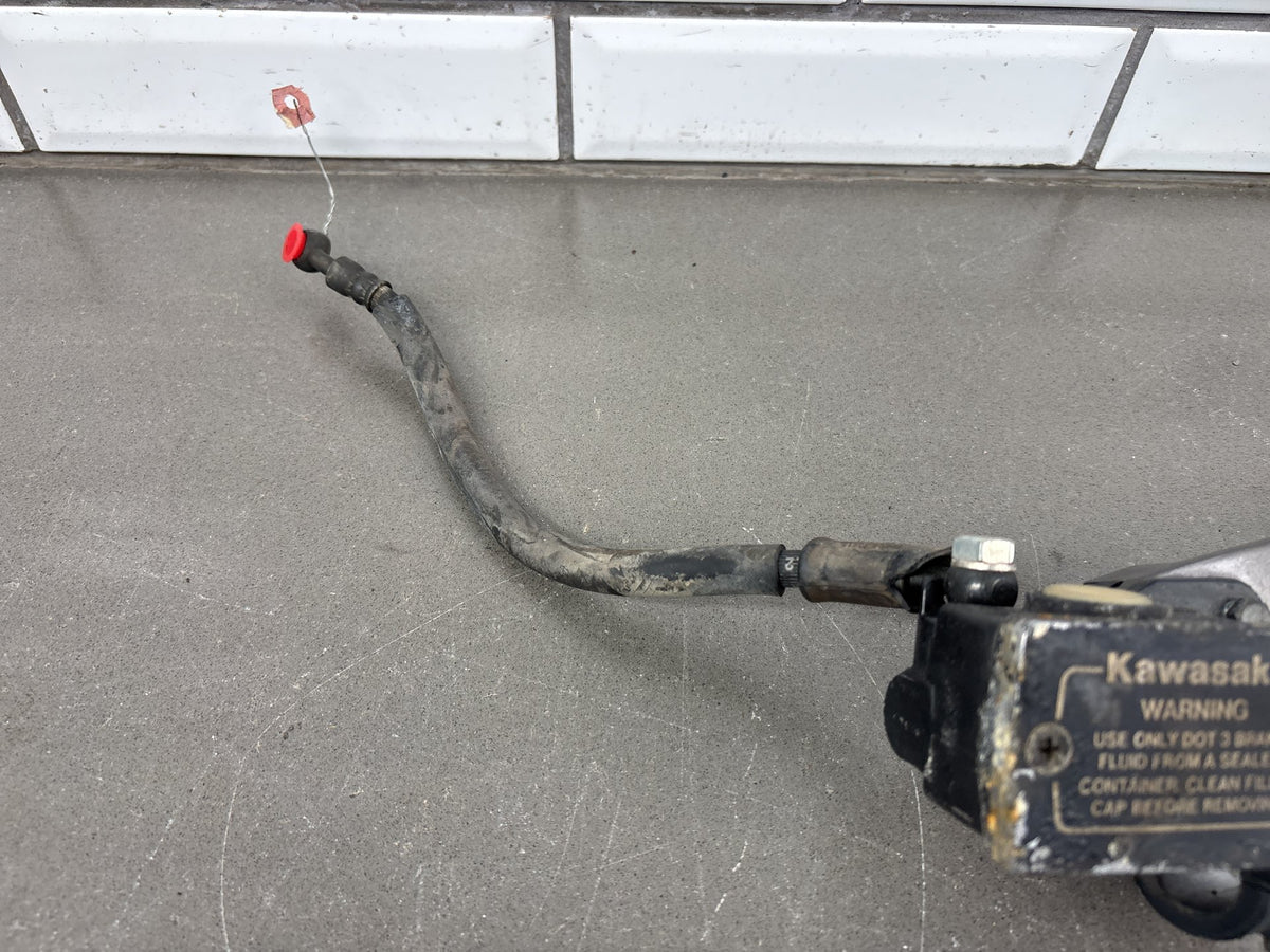 1983 Kawasaki GPZ750 ZX750A Front Brake Master Cylinder with Lines OEM