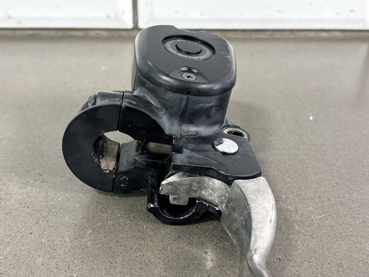 2004-2006 Harley Sportster XL883 XL1200C Front Master Cylinder OEM 45146-04