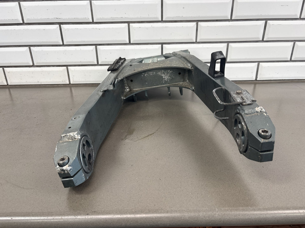 1990-1993 Kawasaki Ninja ZX-11 ZX1100C Swingarm Swing Arm OEM 33001-1351