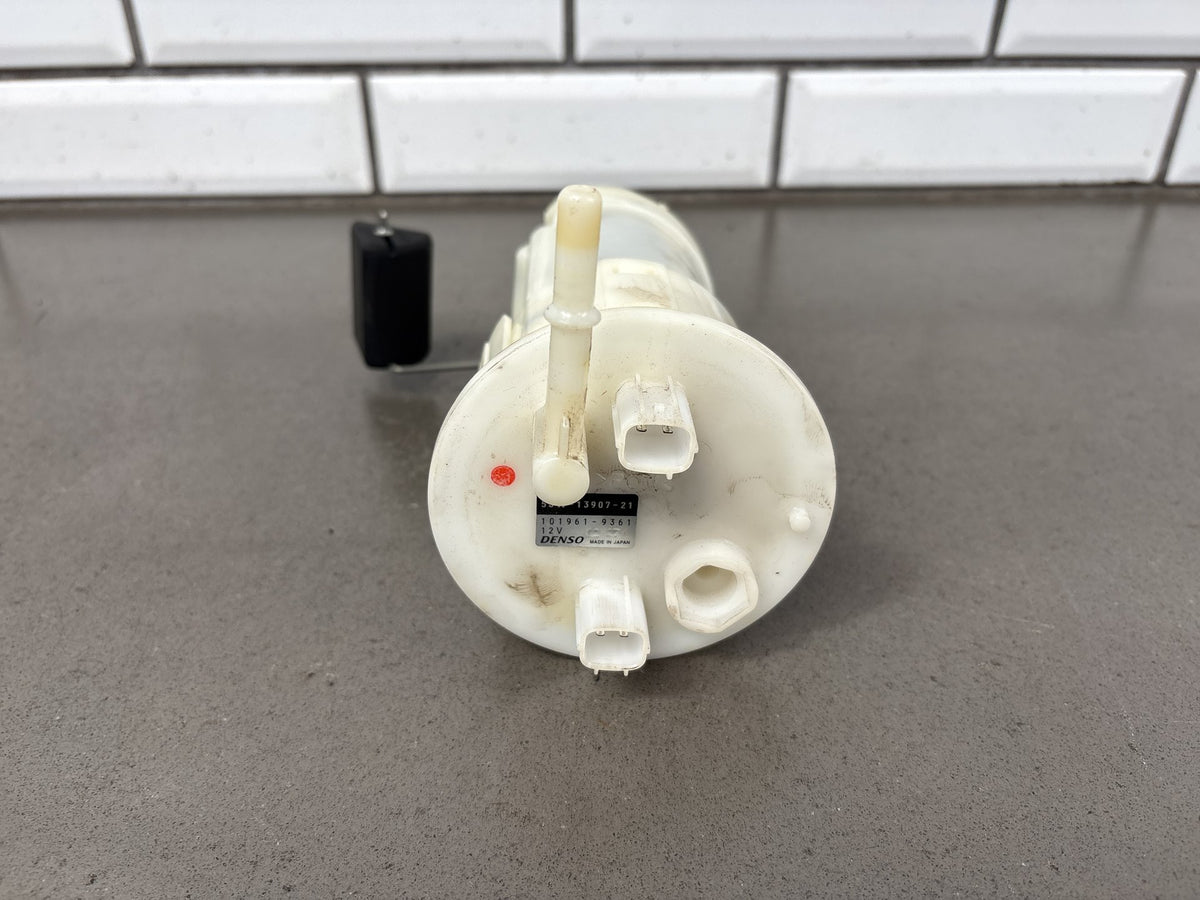 2006-2007 Yamaha FJR1300 Fuel Pump Assembly Level Sender OEM 5JW-13907-21-00