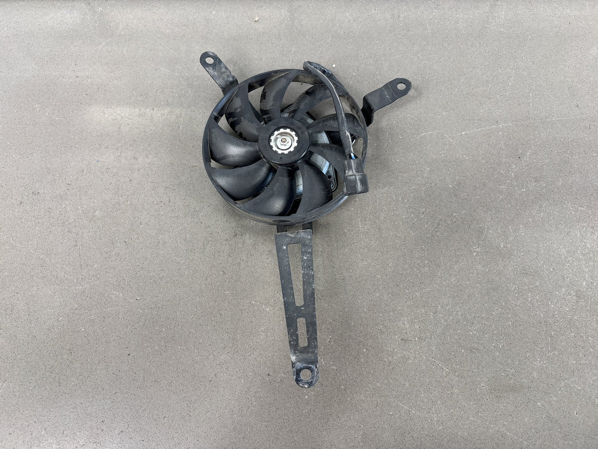 2006-2011 Yamaha FJR1300A Radiator Cooling Fans Pair Black OEM 3P6-12405-00-00