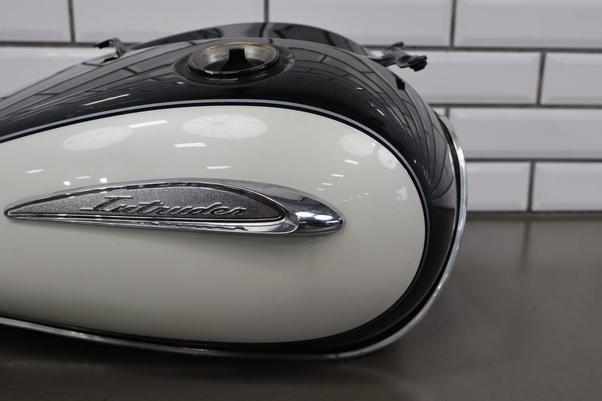 2001 Suzuki VL800 Volusia Fuel Tank Black White FP4