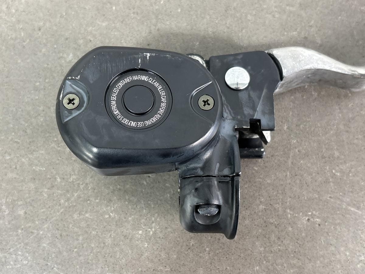 2004-2006 Harley Sportster XL883 XL1200C Front Master Cylinder OEM 45146-04
