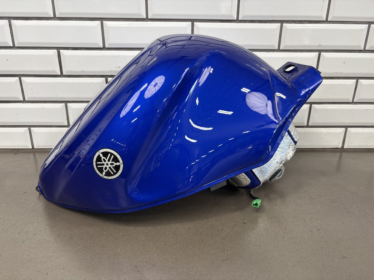1999-2007 Yamaha YZF600R Fuel Gas Tank Blue Petcock Fuel Filter Scuffed OEM