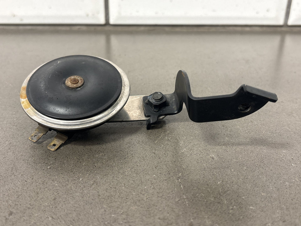 03-09 Suzuki SV650 SV650S Horn OEM 38500-17G00 38500-17G10