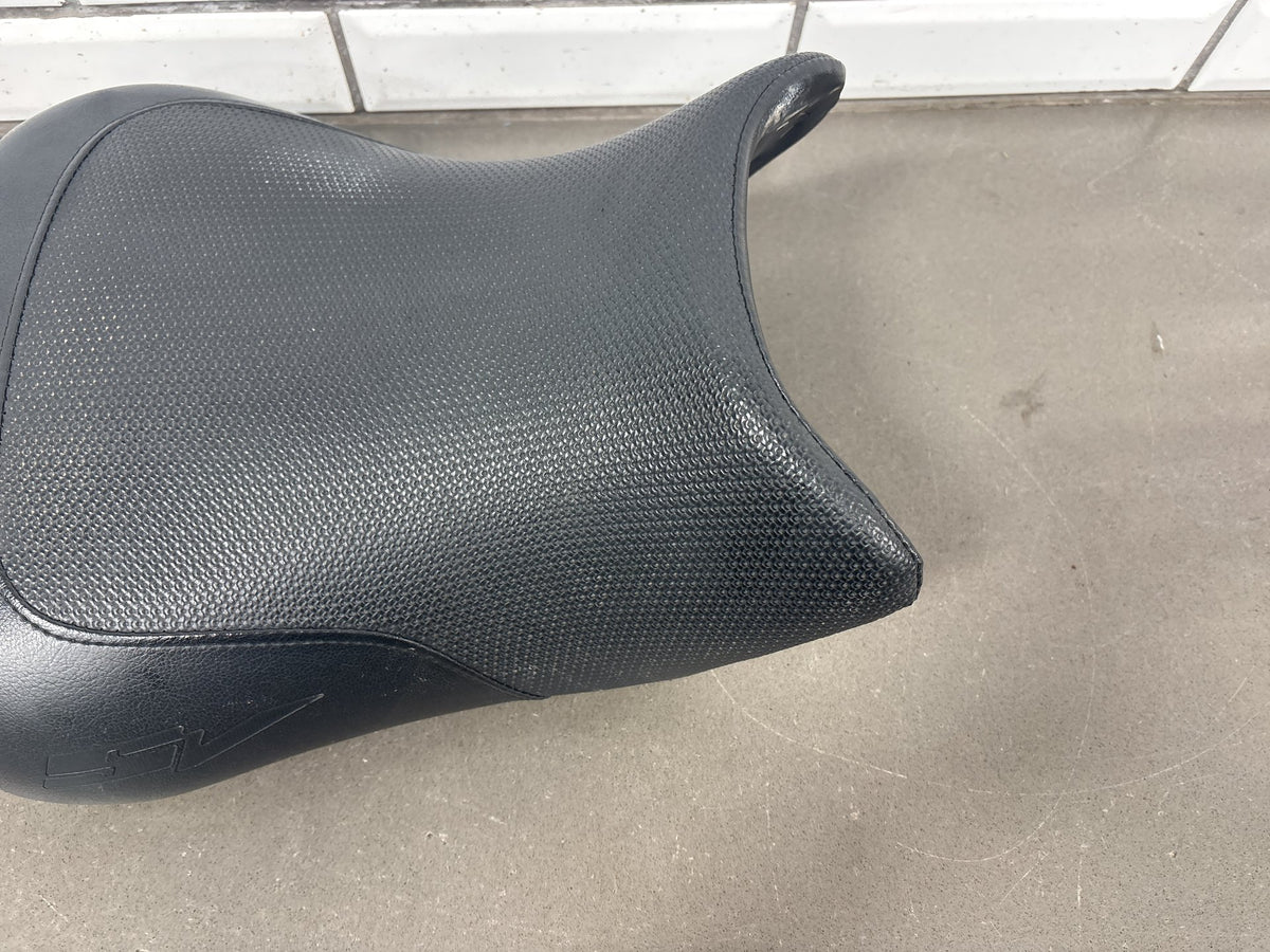 04-09 Suzuki SV650 SV650S Front Seat (Black) OEM 45100-16G40-W05 45100-16GA0-W05