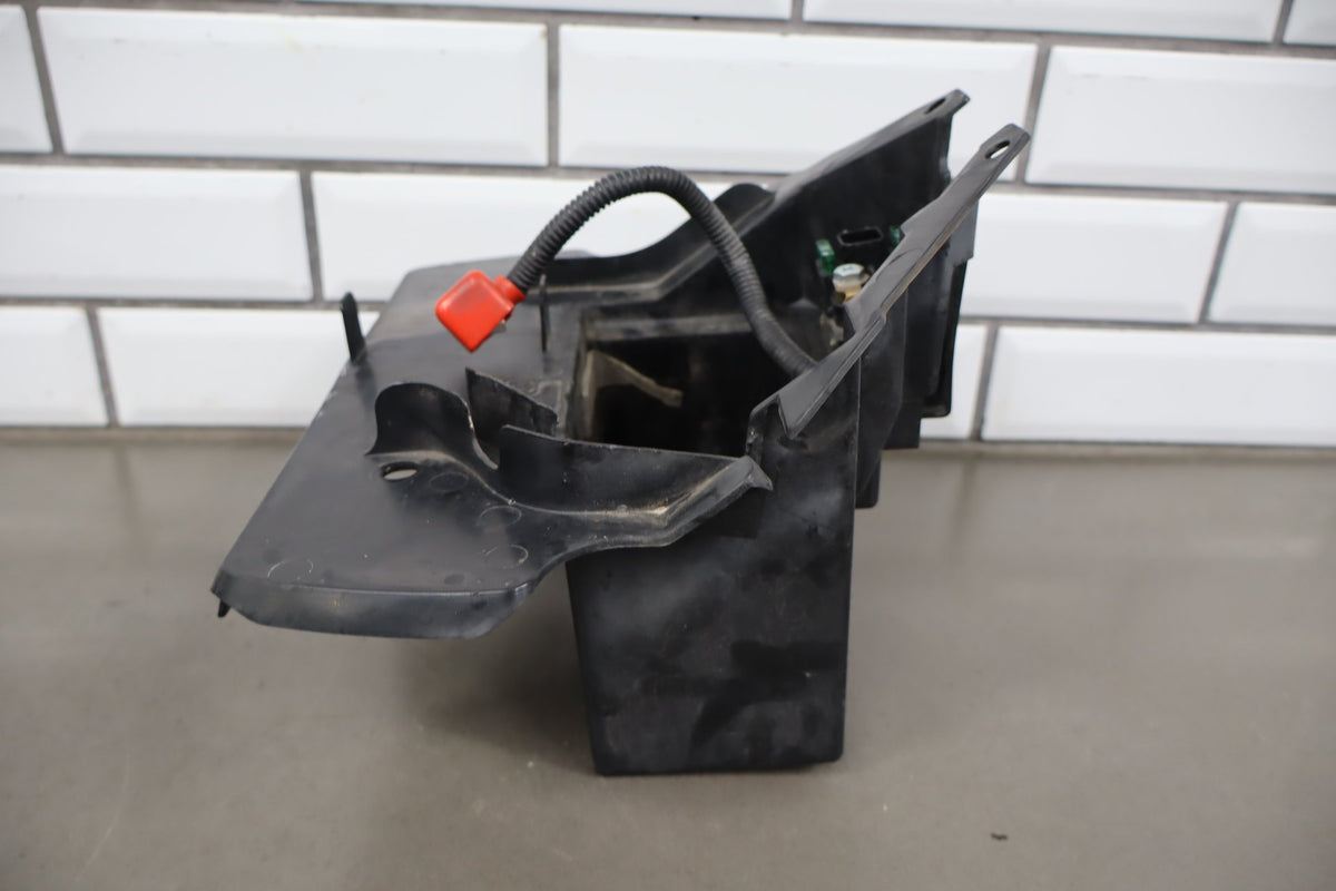2001-04 Suzuki VL800 Volusia Battery Box Solenoid Horn