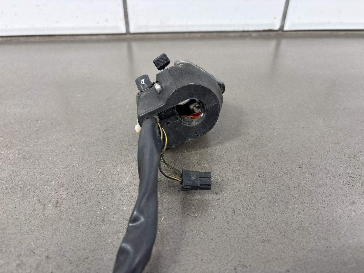 03-09 Suzuki SV650 Left Handlebar Switch Housing OEM 37400-17G10