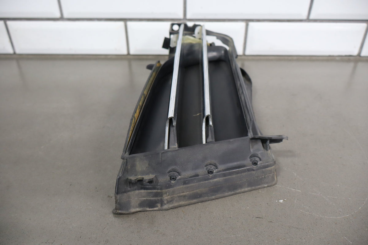 12-15 Model S MS Front Right Bumper Active Louvre Shutter Grille 1007269-00-E