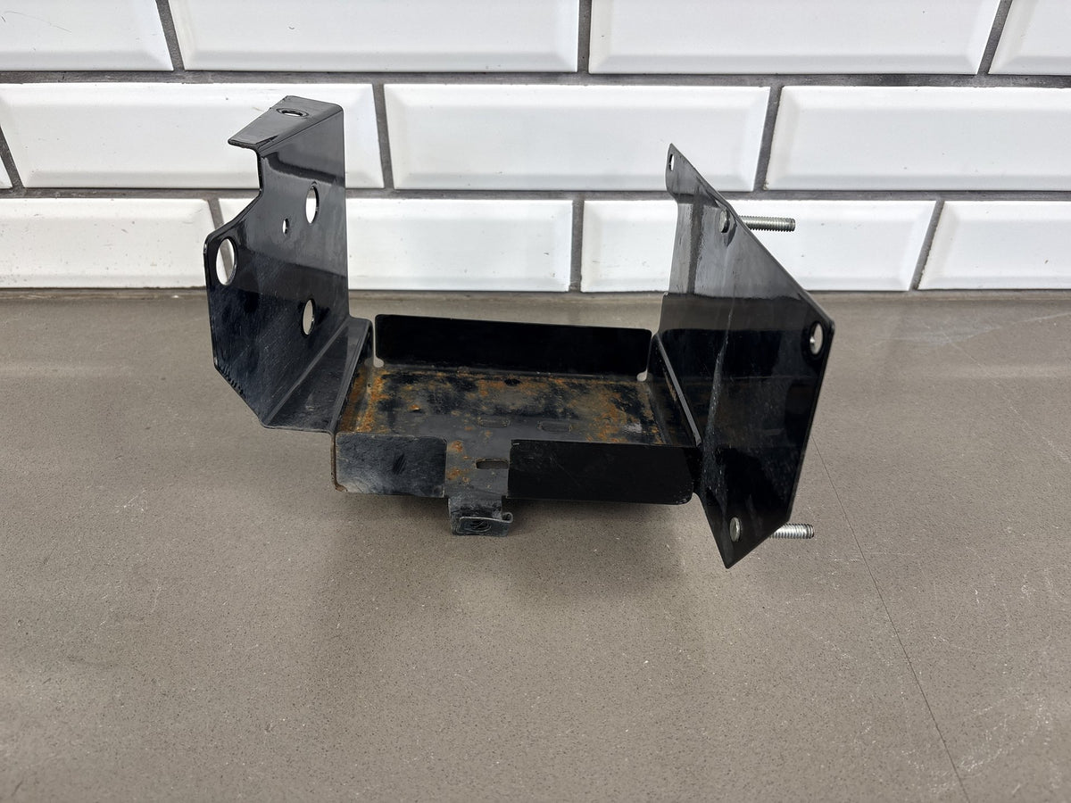 2002-2006 Harley Road King FLHR FLHRI FLHRCI Battery Tray OEM 66281-02A