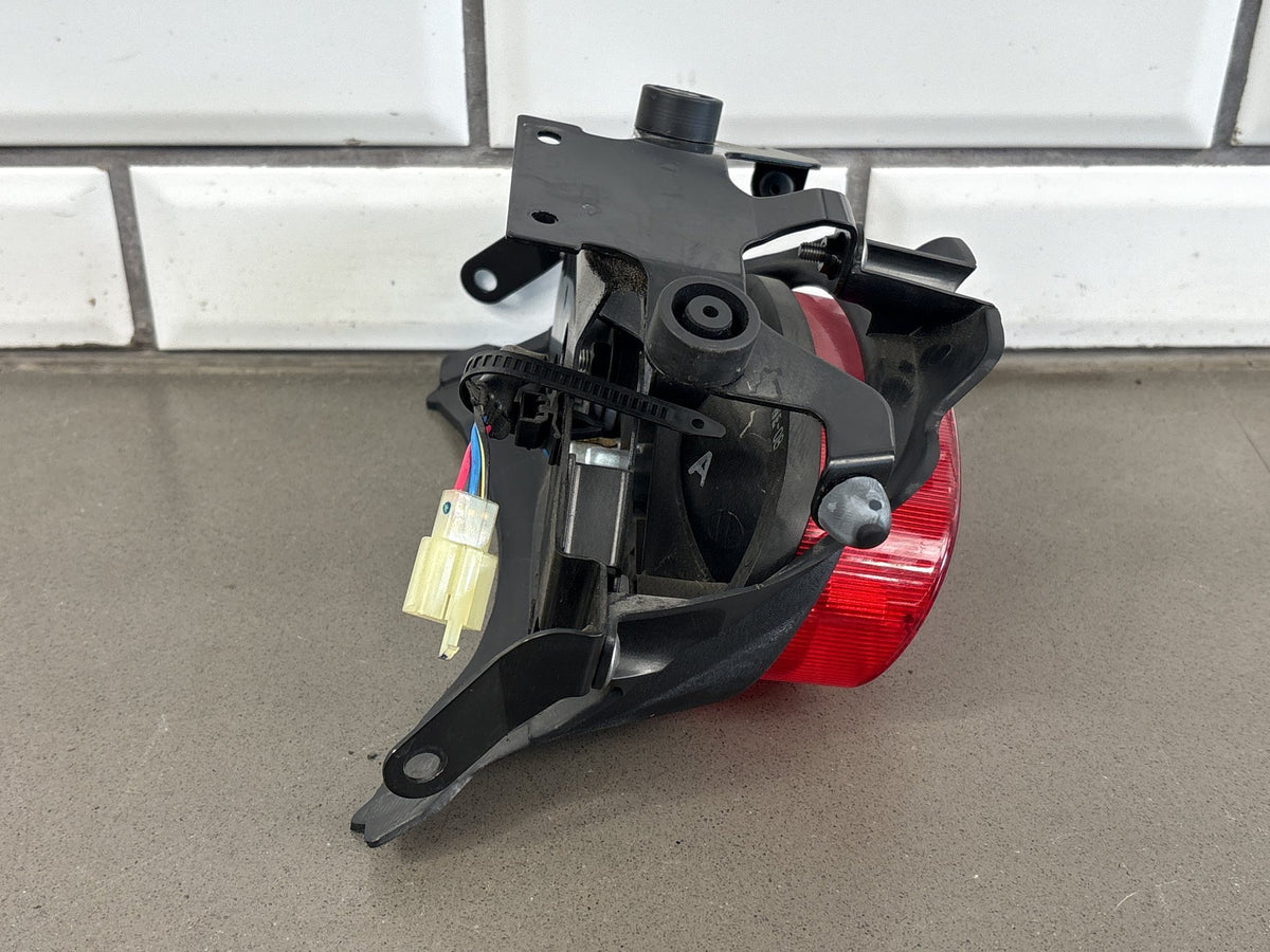 1999-2007 Yamaha YZF600R Tail Light Brake Light w/ Bracket Trim Red Lens OEM