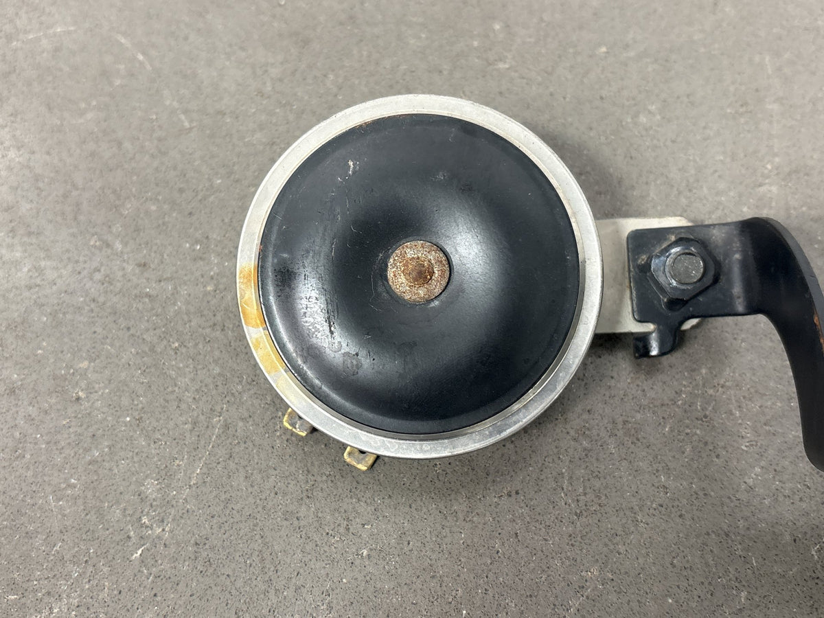 03-09 Suzuki SV650 SV650S Horn OEM 38500-17G00 38500-17G10
