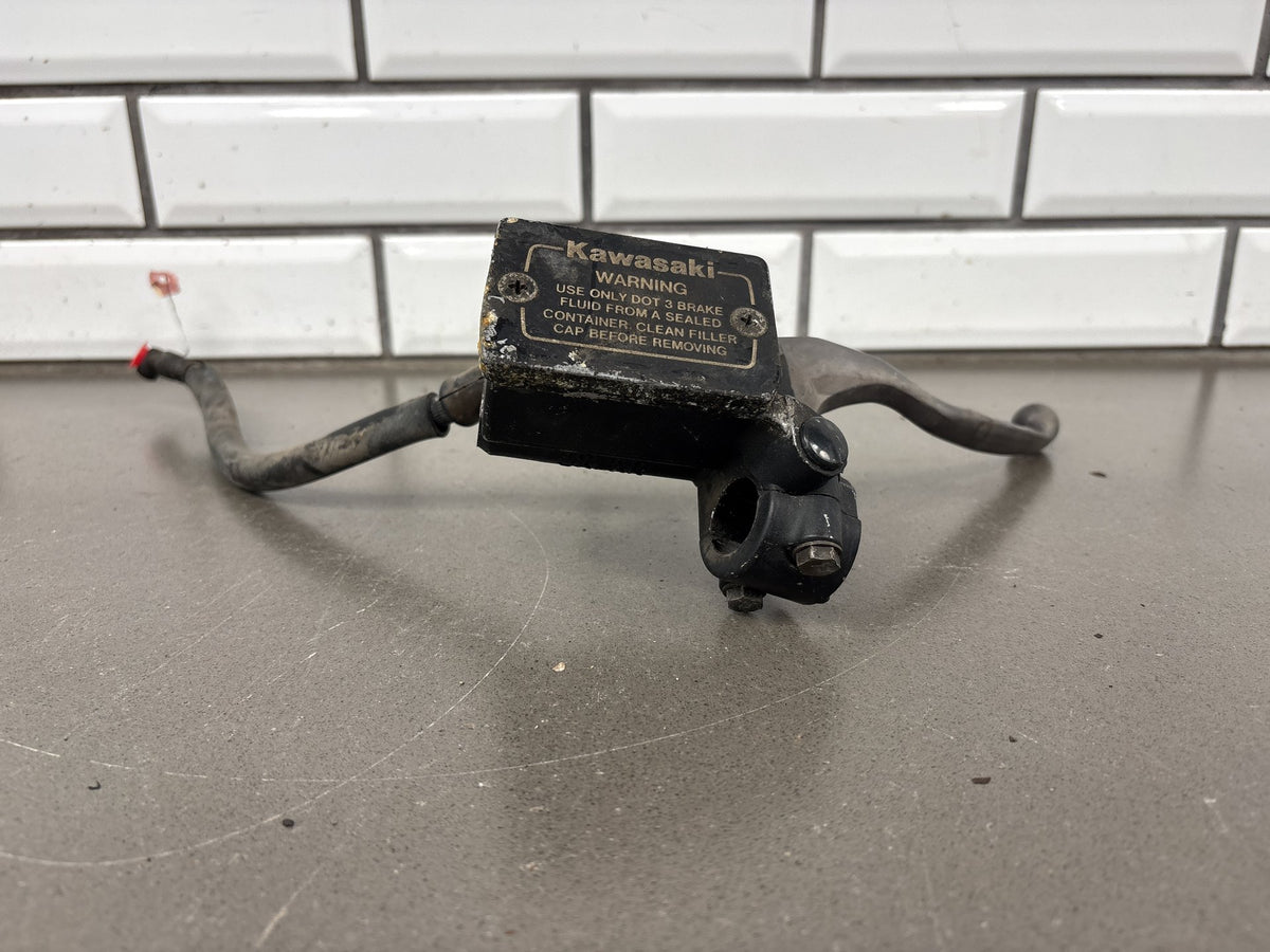 1983 Kawasaki GPZ750 ZX750A Front Brake Master Cylinder with Lines OEM