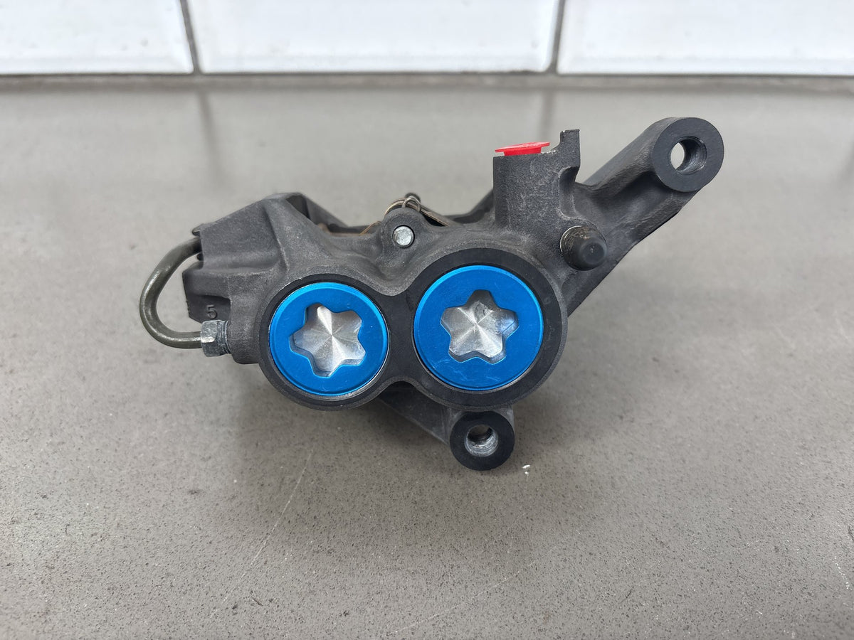 1999-2007 Yamaha YZF600R 3K Mile Pair Front Brake Calipers 4 Piston W Pads OEM