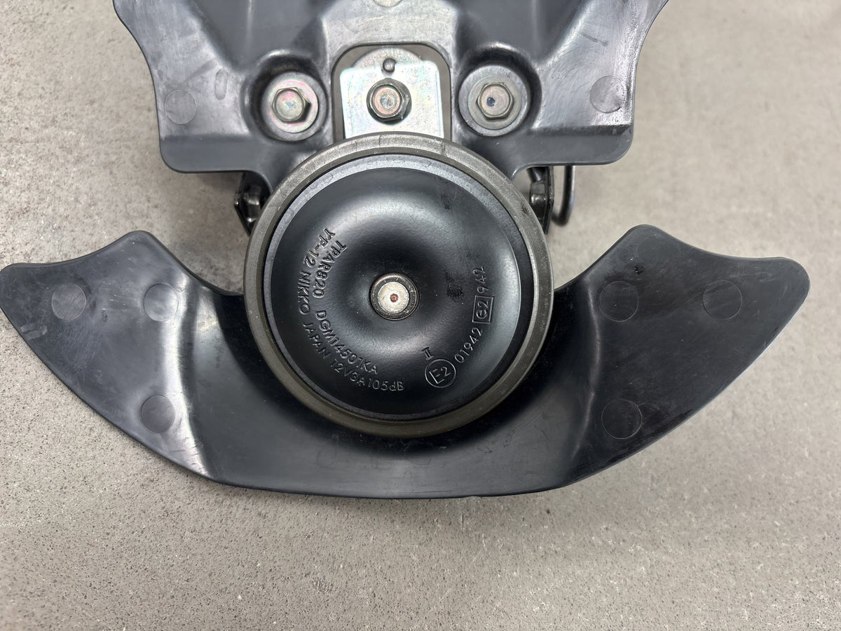 1999-2007 Yamaha YZF600R Horn OEM 4TH-83371-00-00