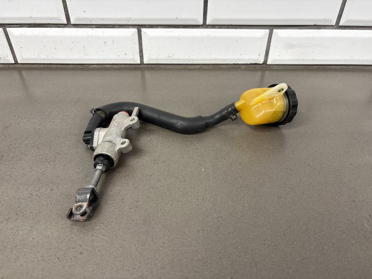 2002 Honda Interceptor 800 VFR800 Rear Brake Master Cylinder W/ Reservoir OEM