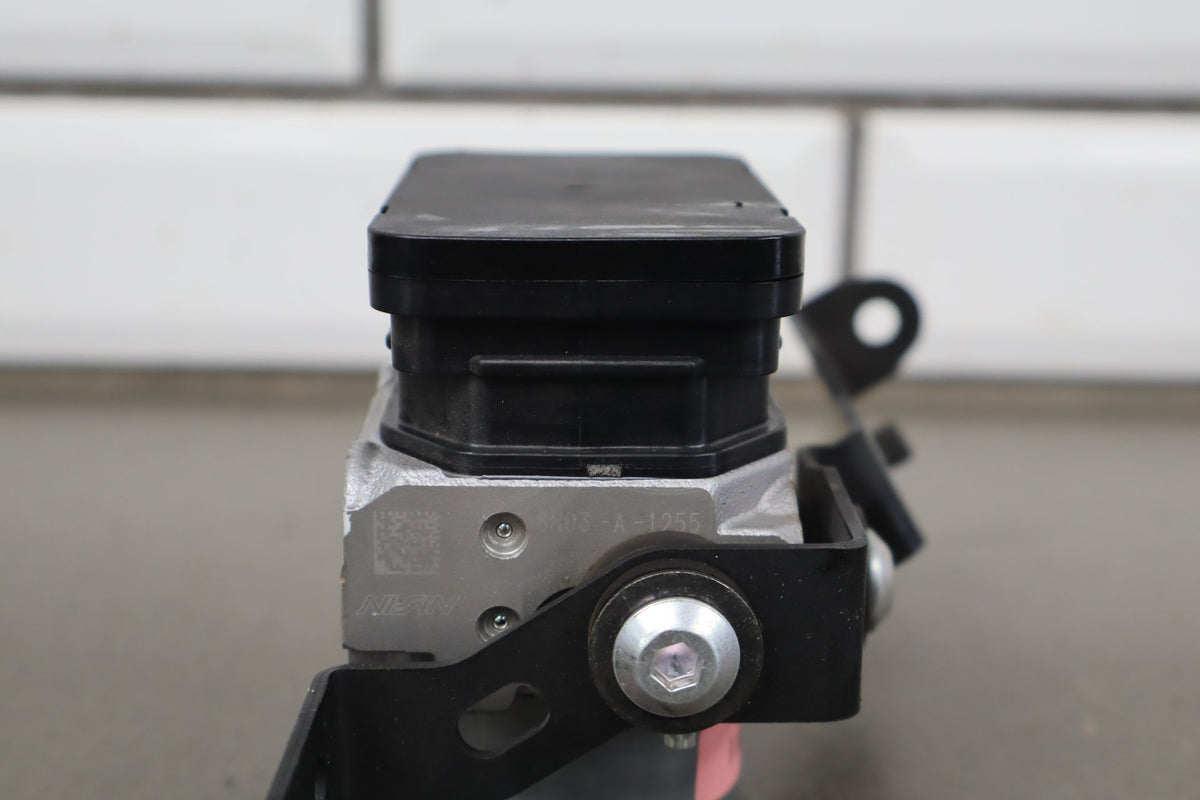2018-2025 Kawasaki Ninja 400 ABS Pump 16082-0785