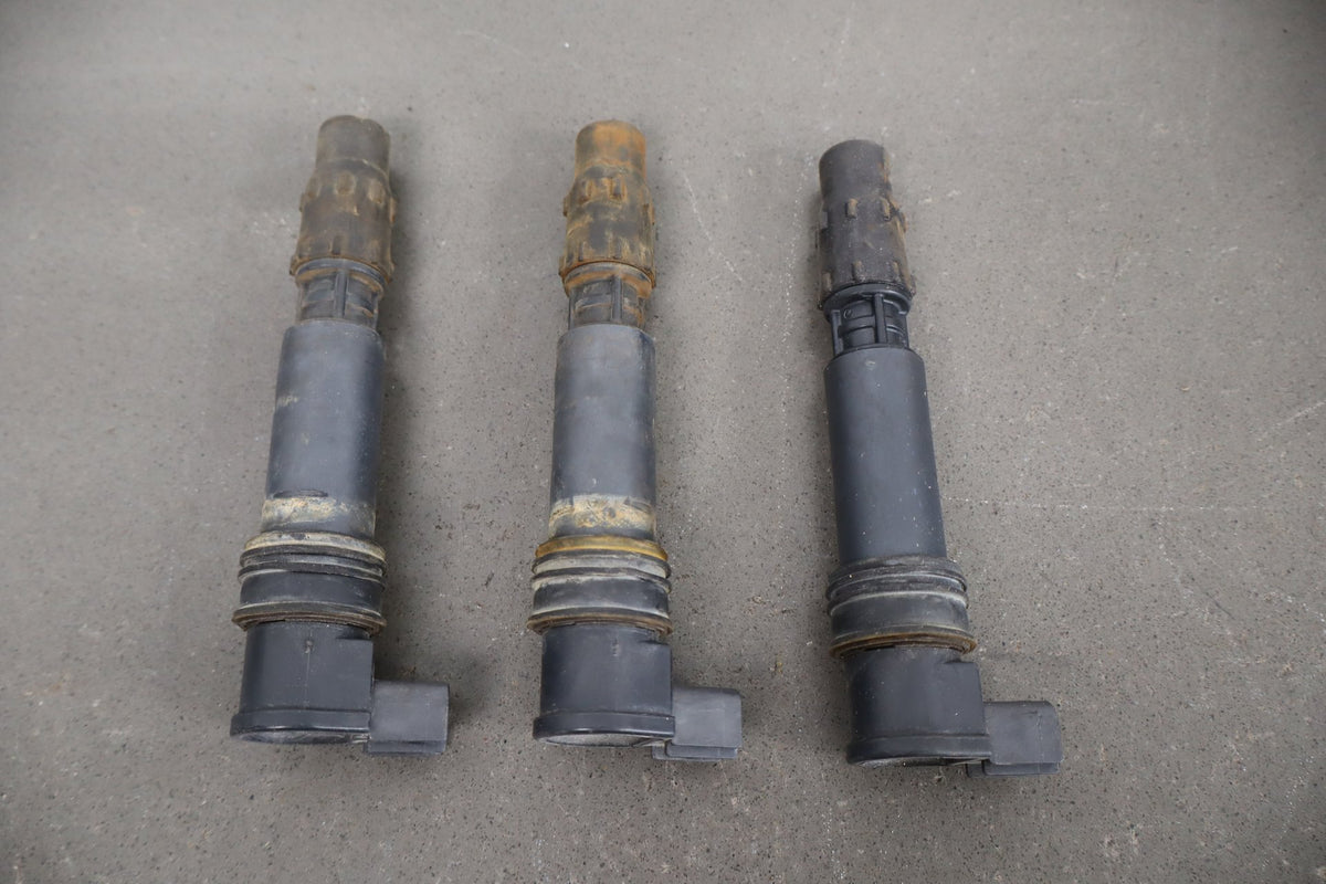 1999-2004 Triumph Sprint 955i Ignition Coil Set OEM Sprint RS Sprint ST 955 Bike