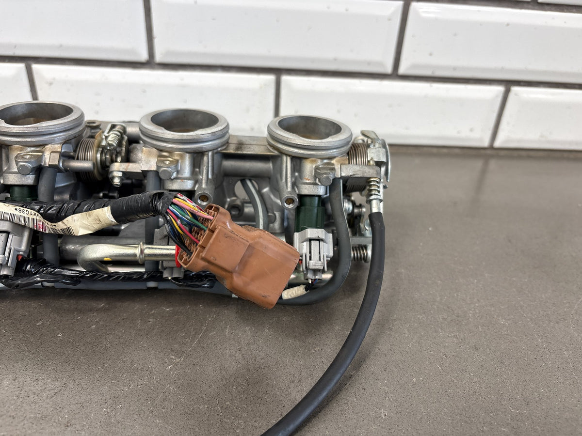 2010-2014 Kawasaki Concours 14 ZG1400 Throttle Body 16163-0145