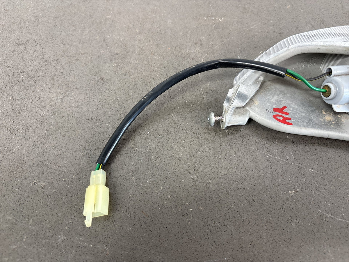 2010-2014 Kawasaki Concours 14 ZG1400 Right Rear Turn Signal 23040-0080