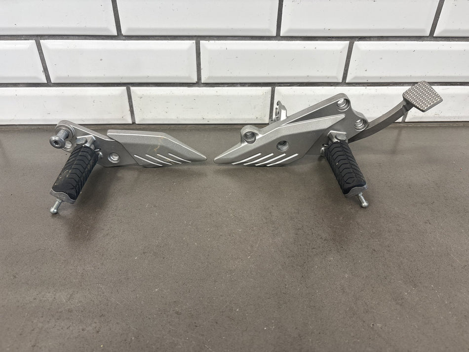 2010-2014 Kawasaki Concours 14 ZG1400 Front Footpeg Brackets Pair Brake Pedal