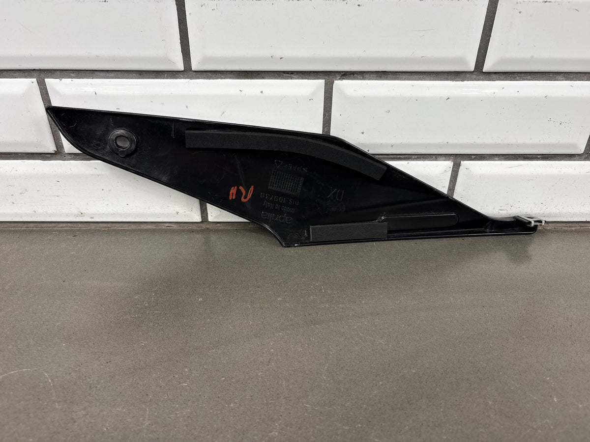 2009 Aprilia RSV 1000 R RSV1000R Right Tank Side Fairing Cover Black OEM