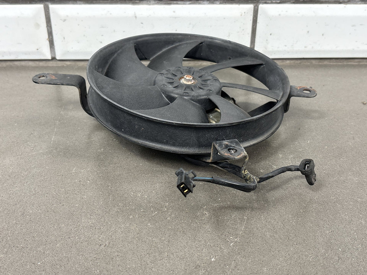 2002 Honda Interceptor 800 VFR800 Radiator Cooling Fan Assembly Brackets OEM