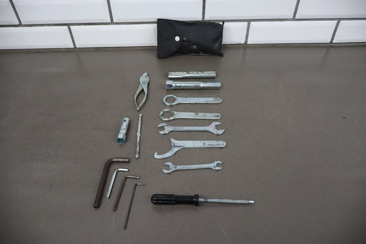 2001 Suzuki Intruder Volusia 800 Tool Kit