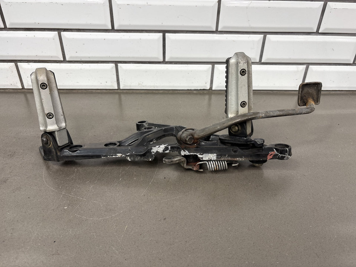 1983 Kawasaki GPZ750 ZX750A Right Rearset Foot Pegs Brake Pedal OEM