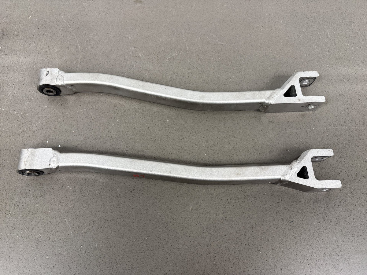 2010-2014 Kawasaki Concours 14 ZG1400 Swingarm 33001-0145