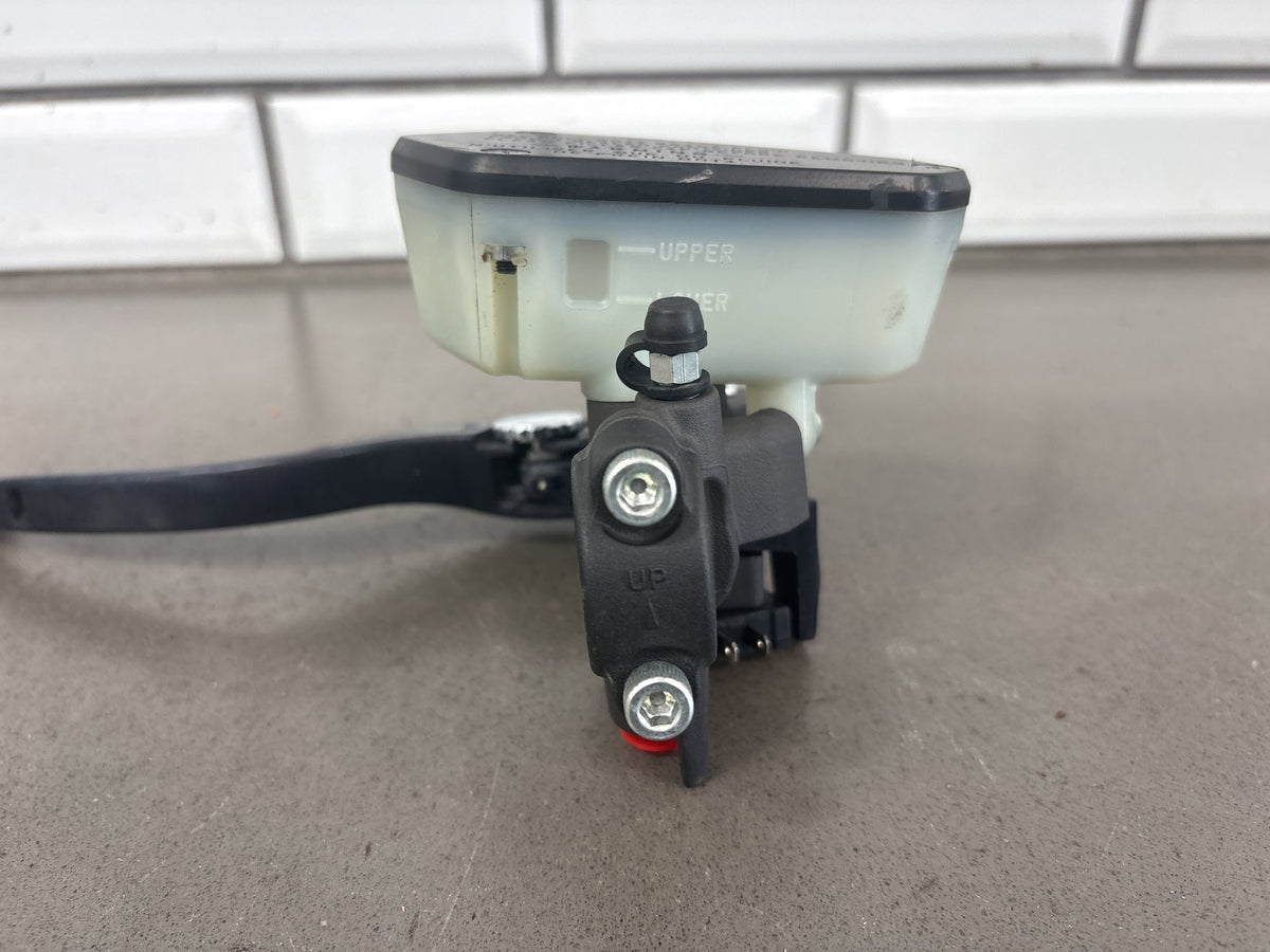 2010-2014 Kawasaki Concours 14 ZG1400 Clutch Master Cylinder 43015-0149