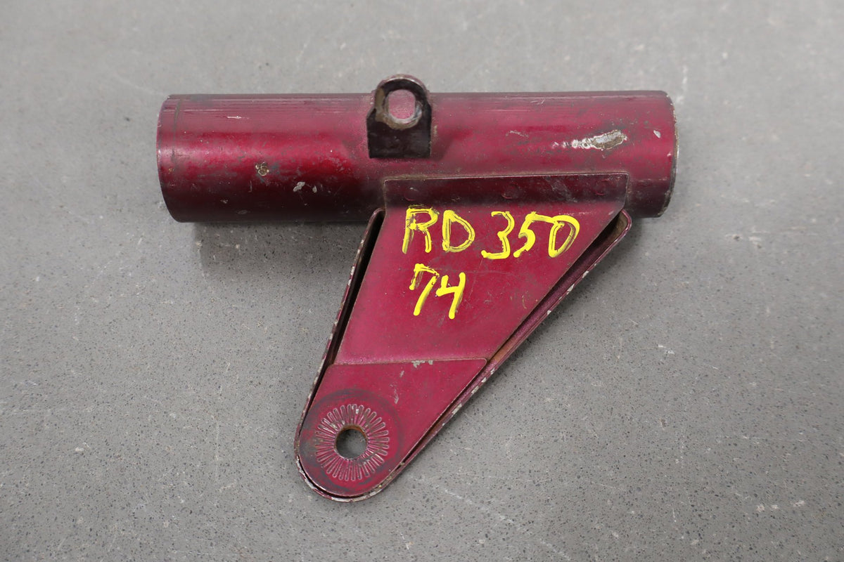 1973 Yamaha RD350 Fork Upper Cover 360-23131-50-a2