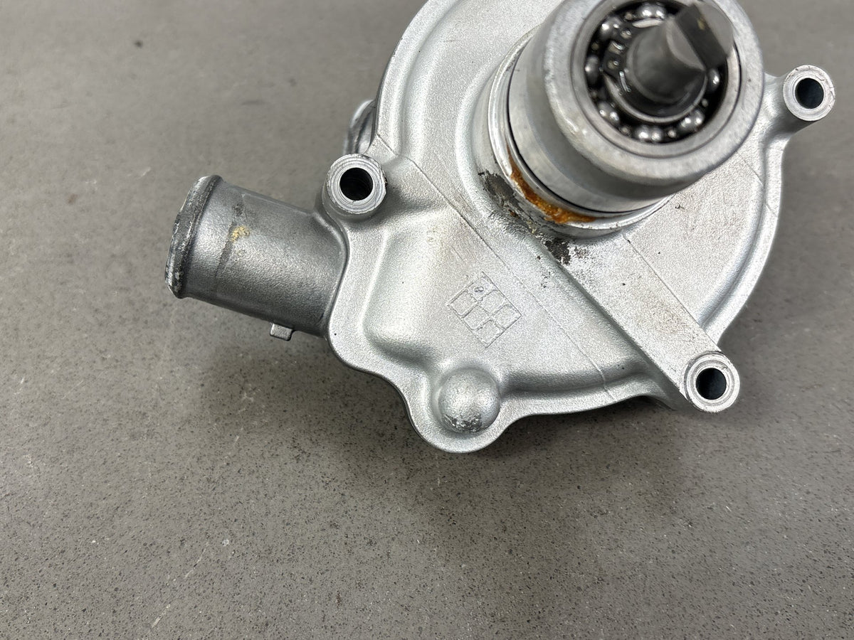 2006-2012 Yamaha FJR1300 Water Pump Assembly OEM 5JW-12421-10-00